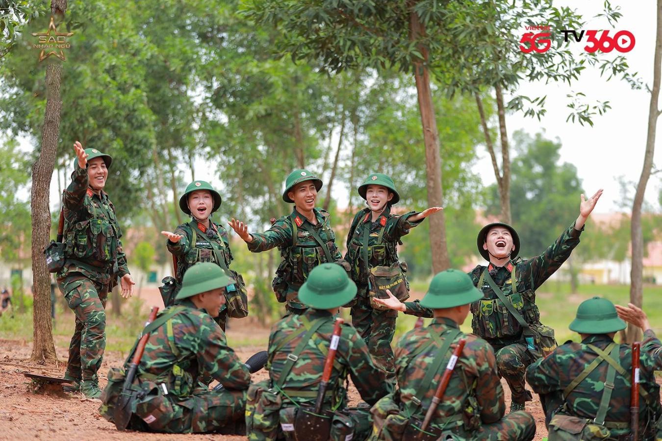 Bình An và khoảnh khắc đặc biệt với “Lữ đoàn 113 anh hùng” 2 Bình An và khoảnh khắc đặc biệt với Lữ đoàn 113 anh hùng