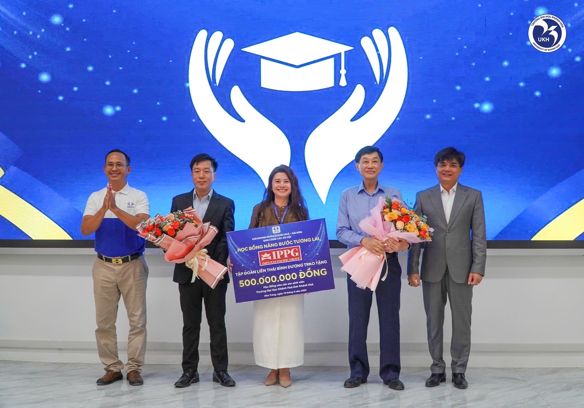  Nâng bước tương lai – Tấm lòng của ông Johnathan Hạnh Nguyễn – Chủ tịch Tập đoàn đồng IPP dành cho thế hệ trẻ Khánh Hòa