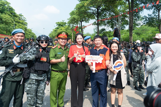 Từ hậu phương đến trẻ thơ – Niềm vui lan tỏa cùng A80 Nhạc sĩ Holy Thắng 2 Từ hậu phương đến trẻ thơ – Niềm vui lan tỏa cùng A80
