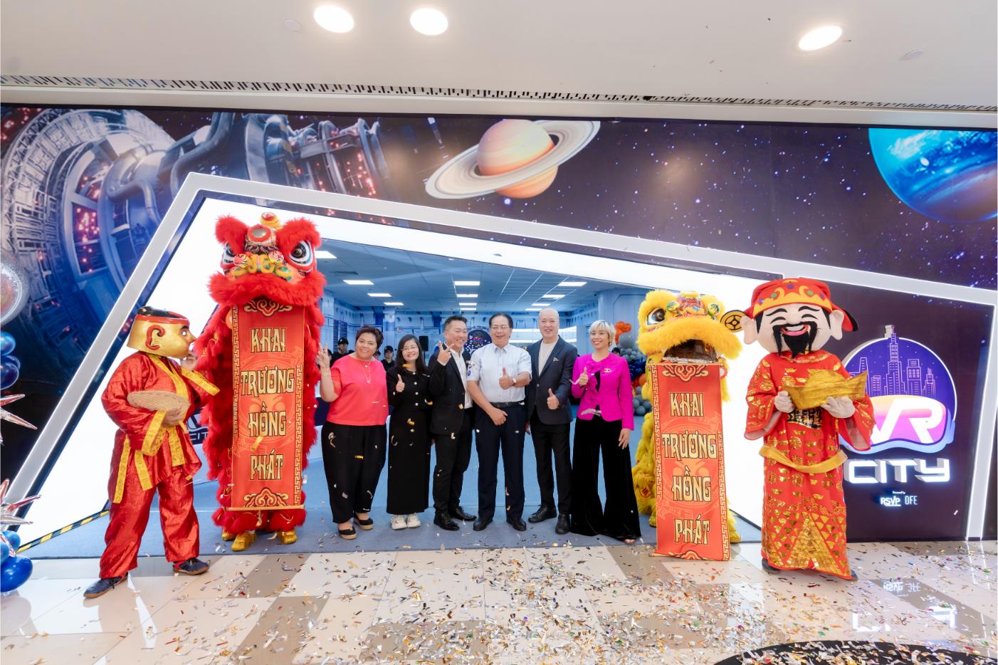 VR City – Vũ trụ thực tế ảo 2 VR City – Vũ trụ thực tế ảo đầu tiên và lớn nhất tại Việt Nam chính thức ra mắt