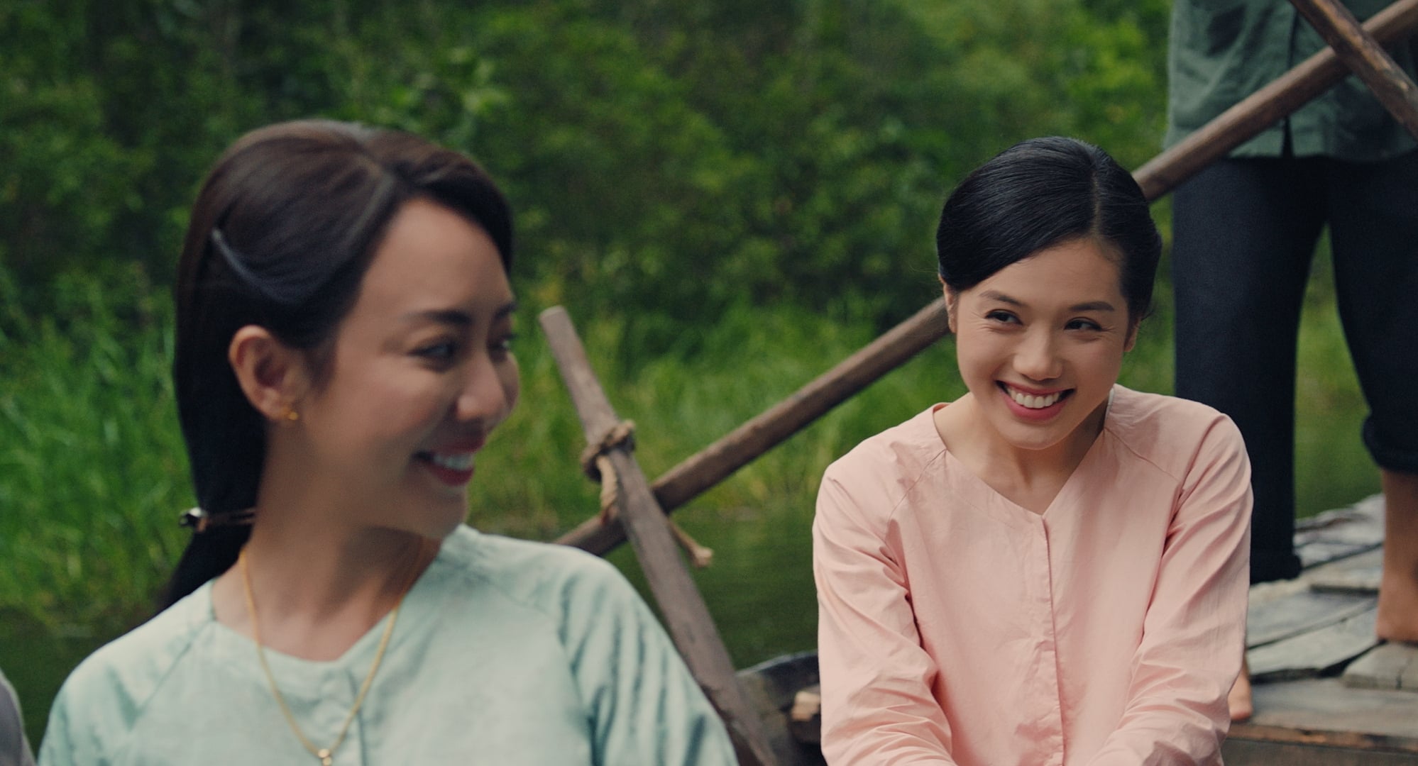 Ai Thương Ai Mến 1 Thu Trang chính thức trở lại đường đua phim Việt với Ai Thương Ai Mến