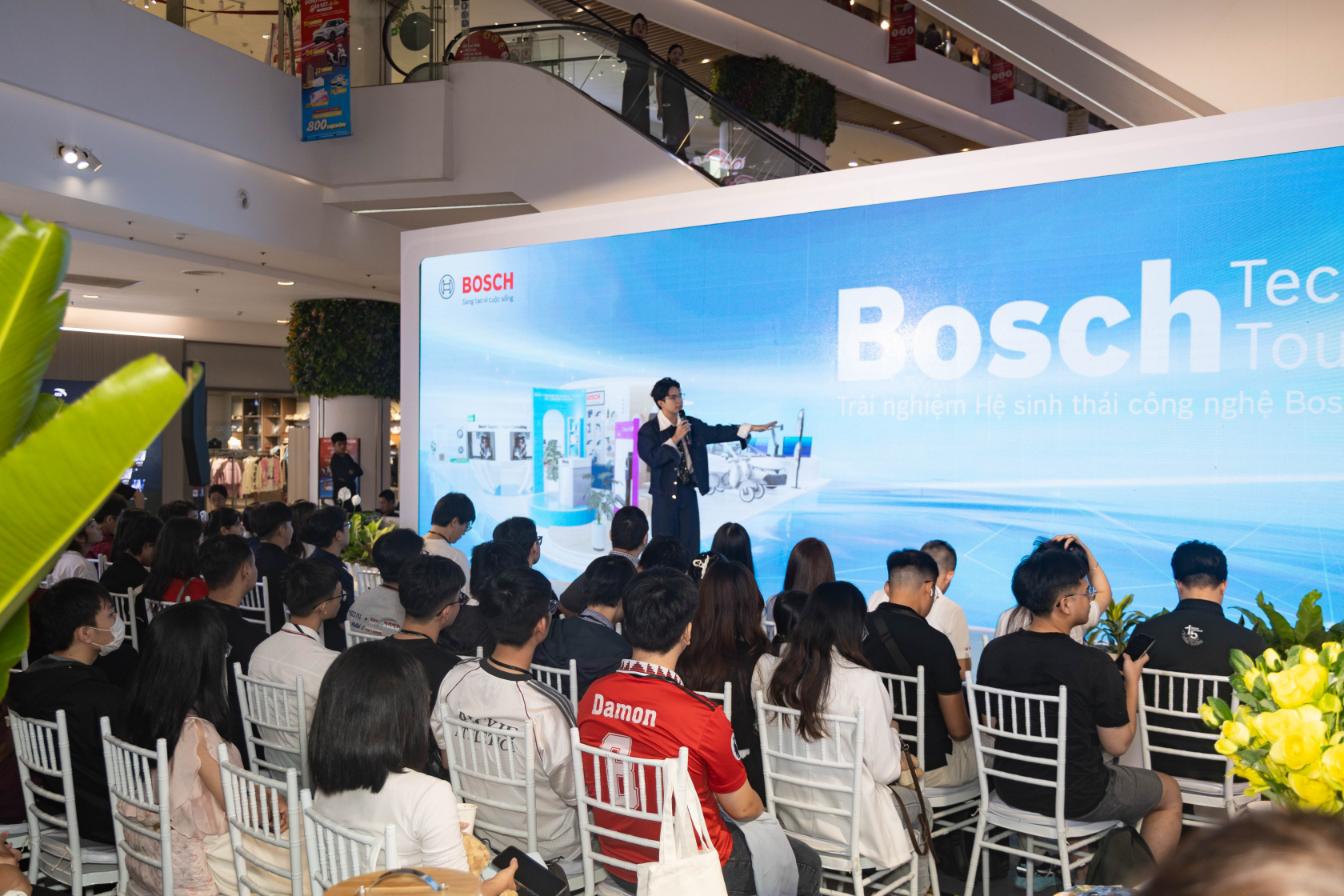 Bosch Việt Nam: Nuôi dưỡng tương lai đổi mới sáng tạo, bắt đầu từ tài năng trẻ  Bosch Tech Tour 2025 1 Bosch Việt Nam: Nuôi dưỡng tương lai đổi mới sáng tạo, bắt đầu từ tài năng trẻ