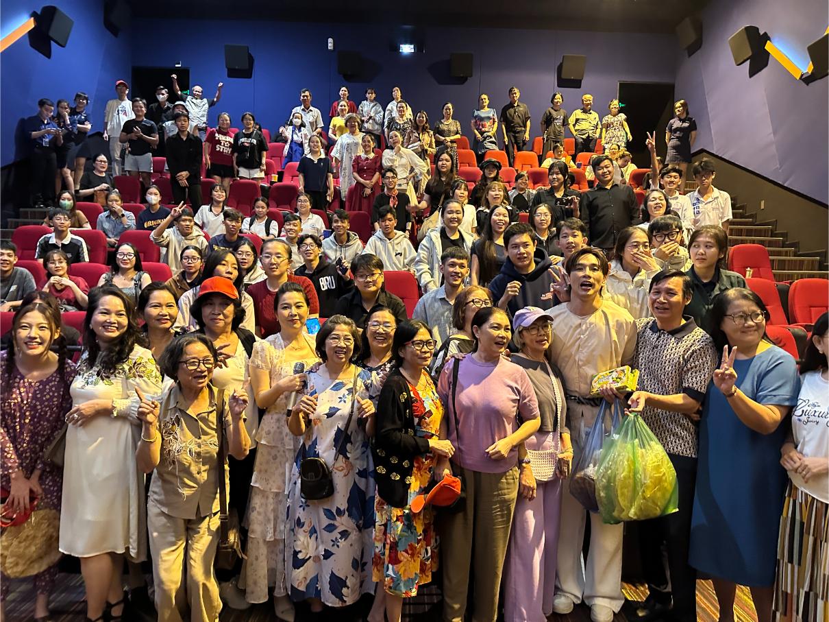 CNEN 28 Thuận Nguyễn mang 1 chỉ vàng tỏ tình với Uyển Ân gây xôn xao