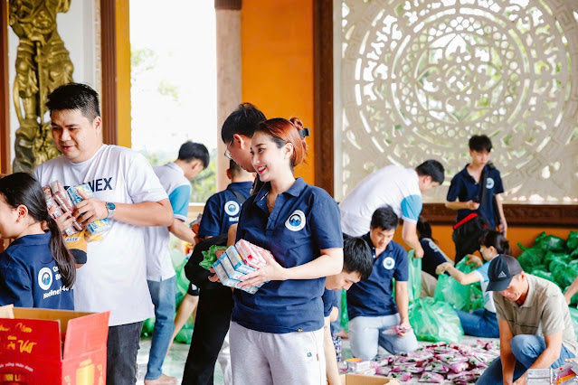 Cao Mỹ Kim trao 1000 phần quà cho các em thiếu nhi dịp Tết Trung Thu 2 Cao Mỹ Kim trao 1000 phần quà cho các em  thiếu nhi dịp Tết Trung Thu