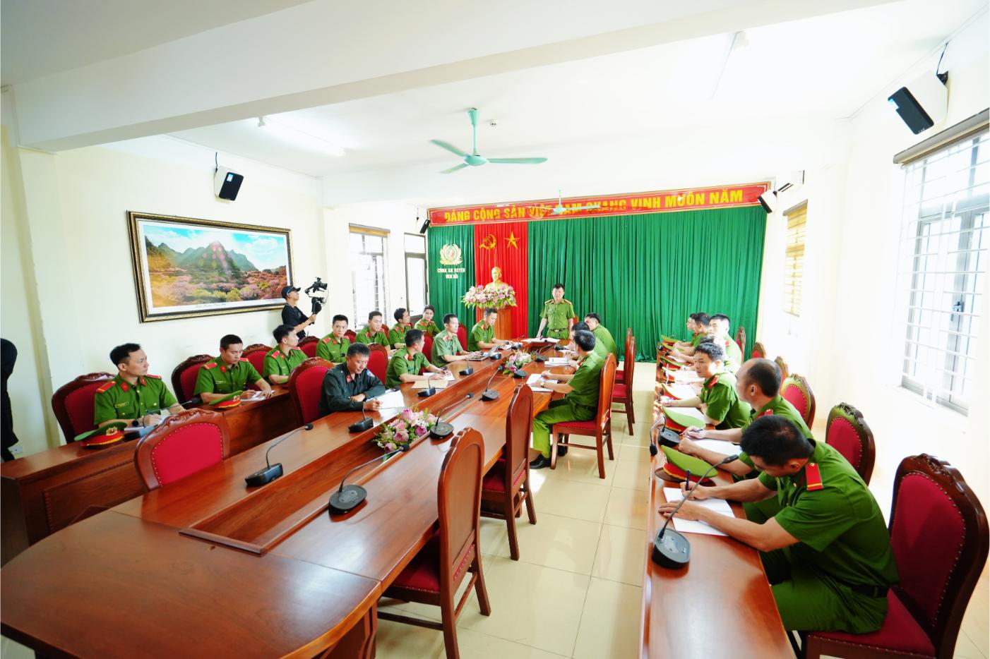 Chiến Sĩ Quả Cảm 5 Tập 13 Chiến Sĩ Quả Cảm: Đinh Tiến Đạt, Tăng Duy Tân vừa tham gia đã “sốc” vì đánh trận lớn