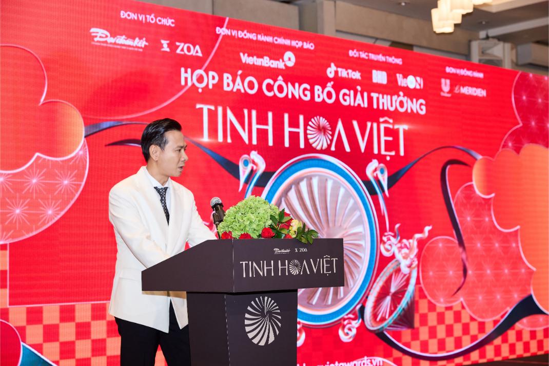 NSX Nguyễn Phan Giang Giải thưởng Tinh Hoa Việt: Tôn vinh giá trị văn hoá và nghệ thuật Việt Nam trong thời đại mới