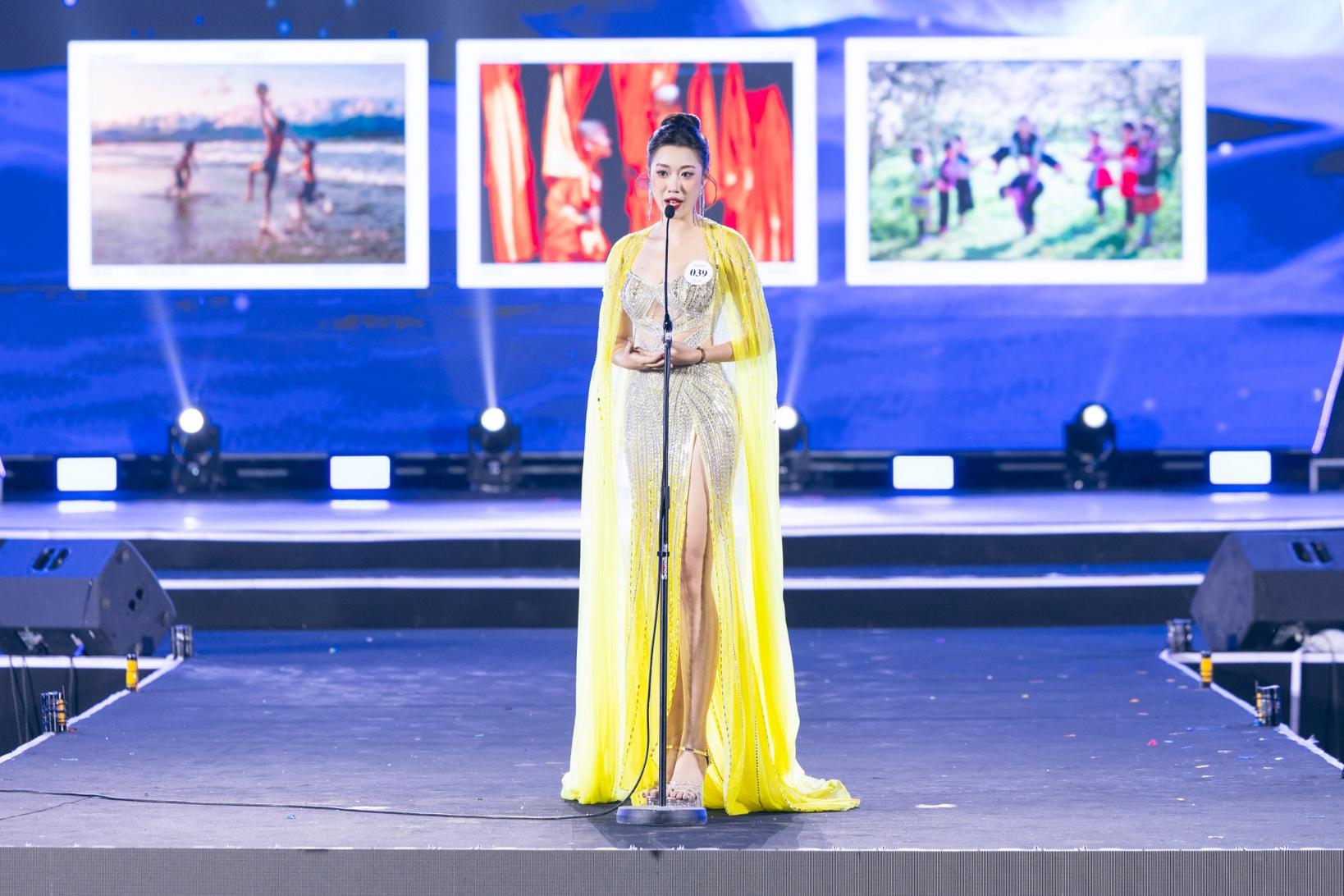 Phần ứng của Nguyễn Phương Anh Á hậu 3 Hoa hậu Sinh viên Việt Nam 2025 hài lòng với kết quả, tiết lộ lý do không hối tiếc