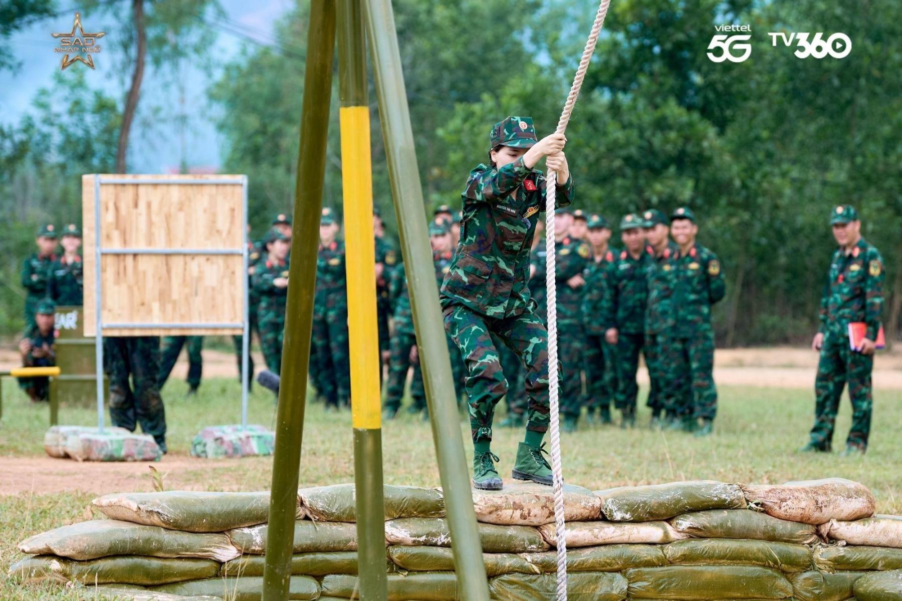 Sao Nhập Ngũ 2025: Hoà Minzy bất chấp chấn thương, kiên cường hoàn thành phần thi sao nhap ngu 3 Sao Nhập Ngũ 2025: Hoà Minzy bất chấp chấn thương, kiên cường hoàn thành phần thi