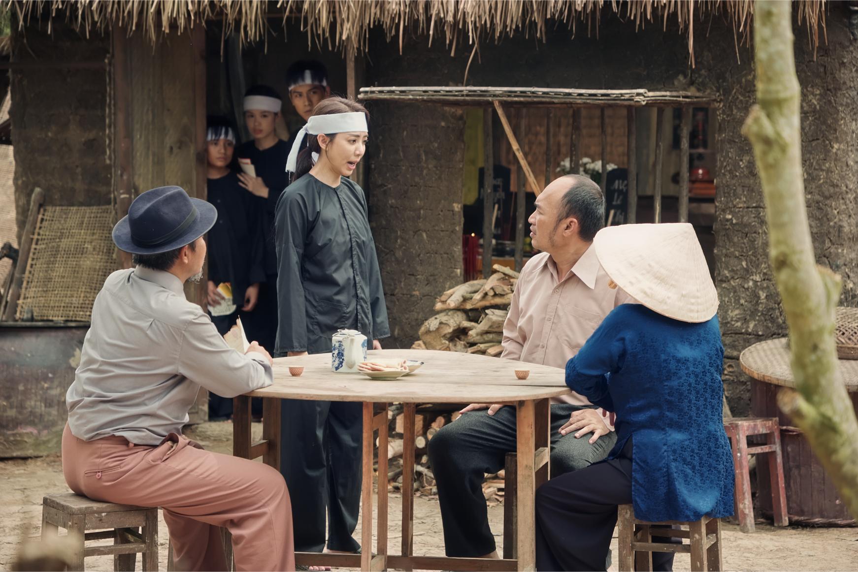 Ai Thương Ai Mến 1.1 Trai nhảy Ngọc Thuận sánh đôi cùng Thu Trang tạo nên chuyện tình day dứt