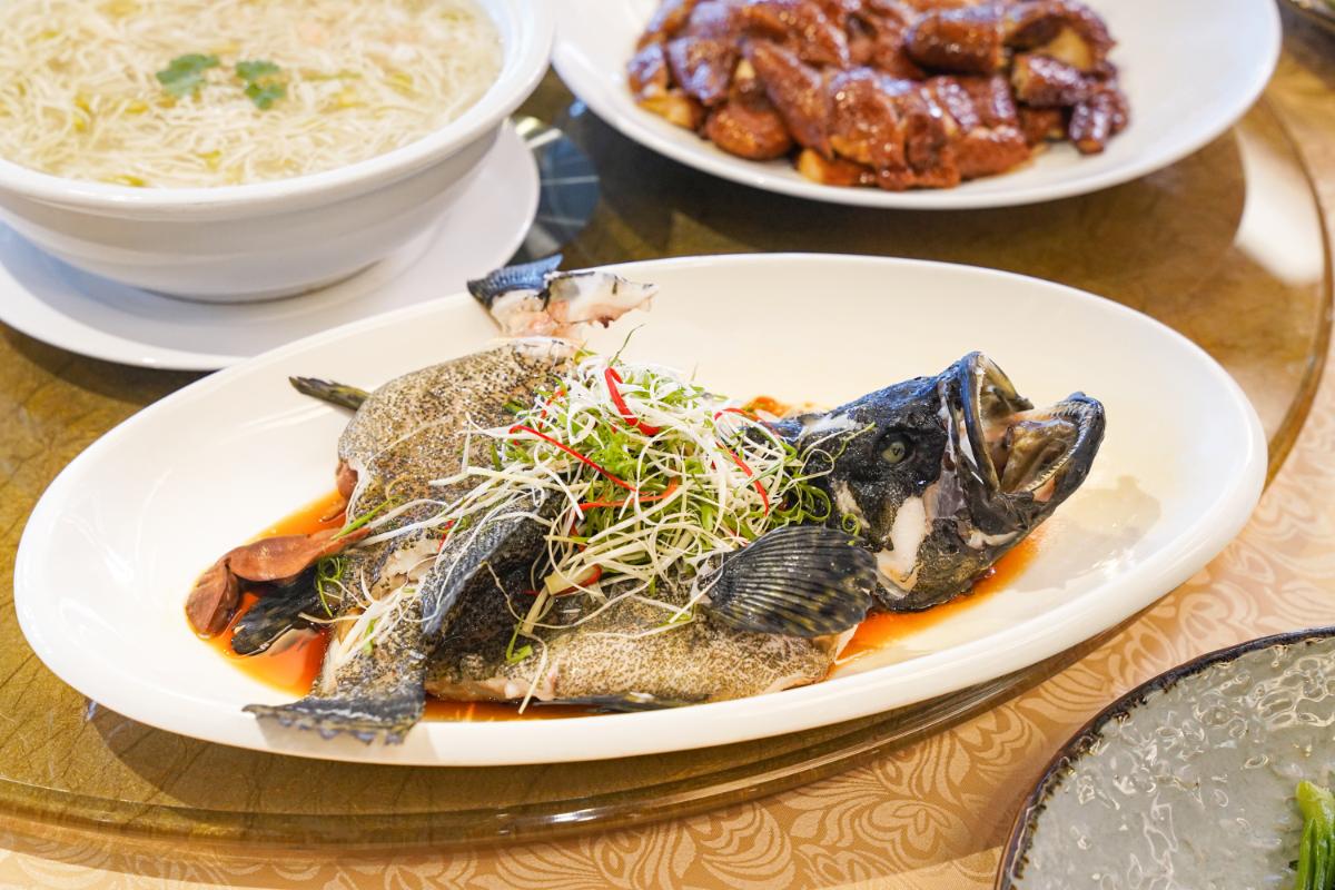 Cá mú trân châu hấp Hong Kong D Nhà hàng Hoa lâu đời bậc nhất Sài Gòn ưu đãi mừng sinh nhật 33 năm