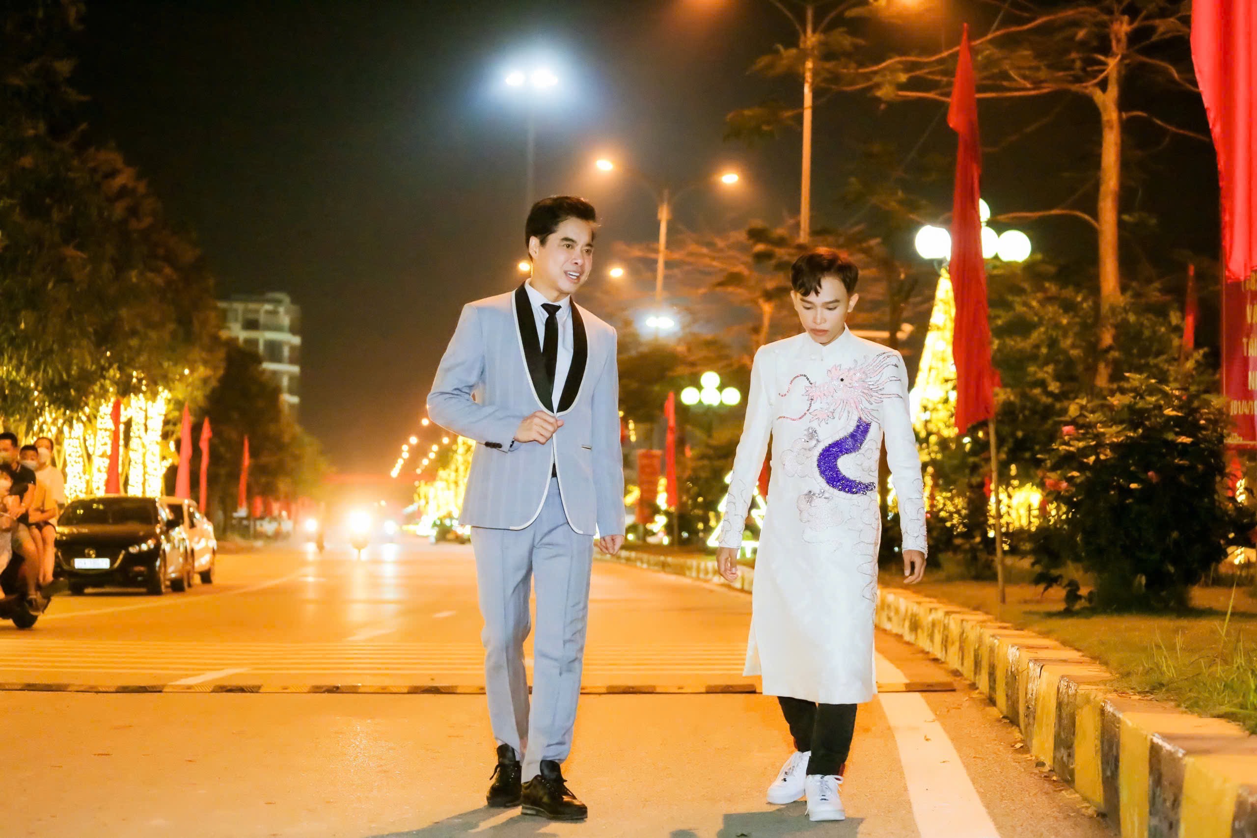  Ngọc Sơn và Hồ Văn Cường viết tiếp hành trình bằng liveshow “Tình Cha”