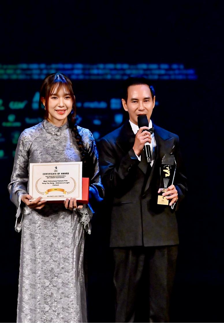 Lý Hải 3 “Lật mặt 8” chiến thắng tại Mỹ, mang về cho Lý Hải cú đúp giải thưởng quốc tế