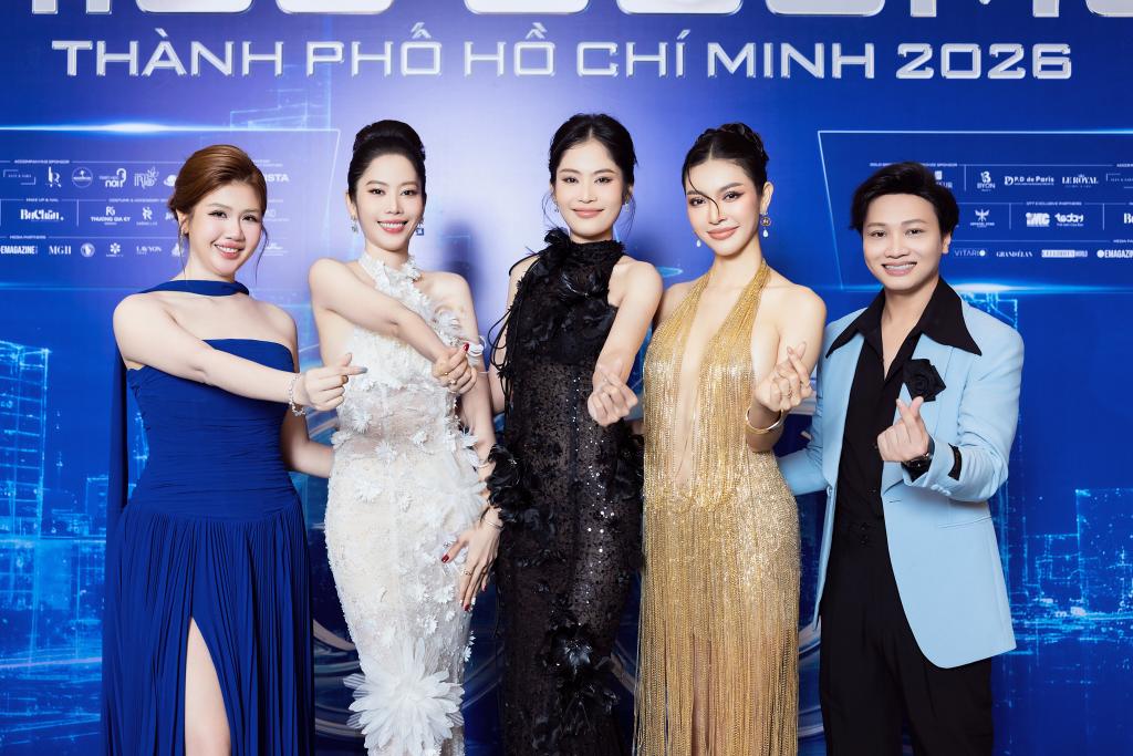 PHƯƠNG ĐÀI NAM EM NAM ANH THIÊN HƯƠNG VŨ THÁI Dàn người đẹp đình đám tham dự lễ công bố khởi động Miss Cosmo TP. Hồ Chí Minh 2026