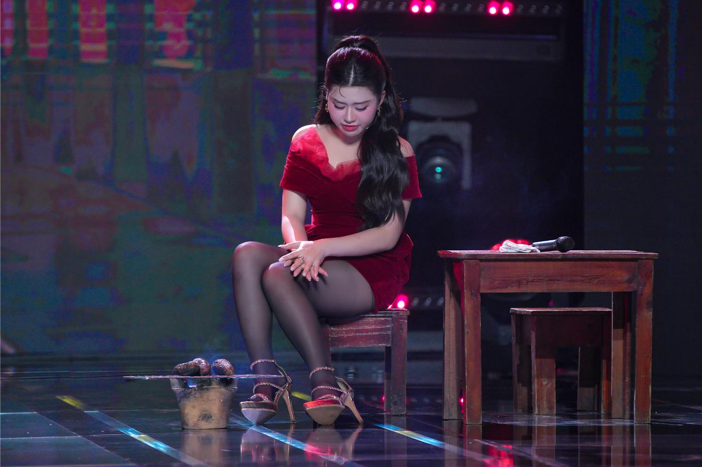 QUYNH CAM SK 5 Ca sĩ Lâm Vũ quá ưng ý với N Ly, dành lời khen ngắn gọn vì “mắc cỡ”