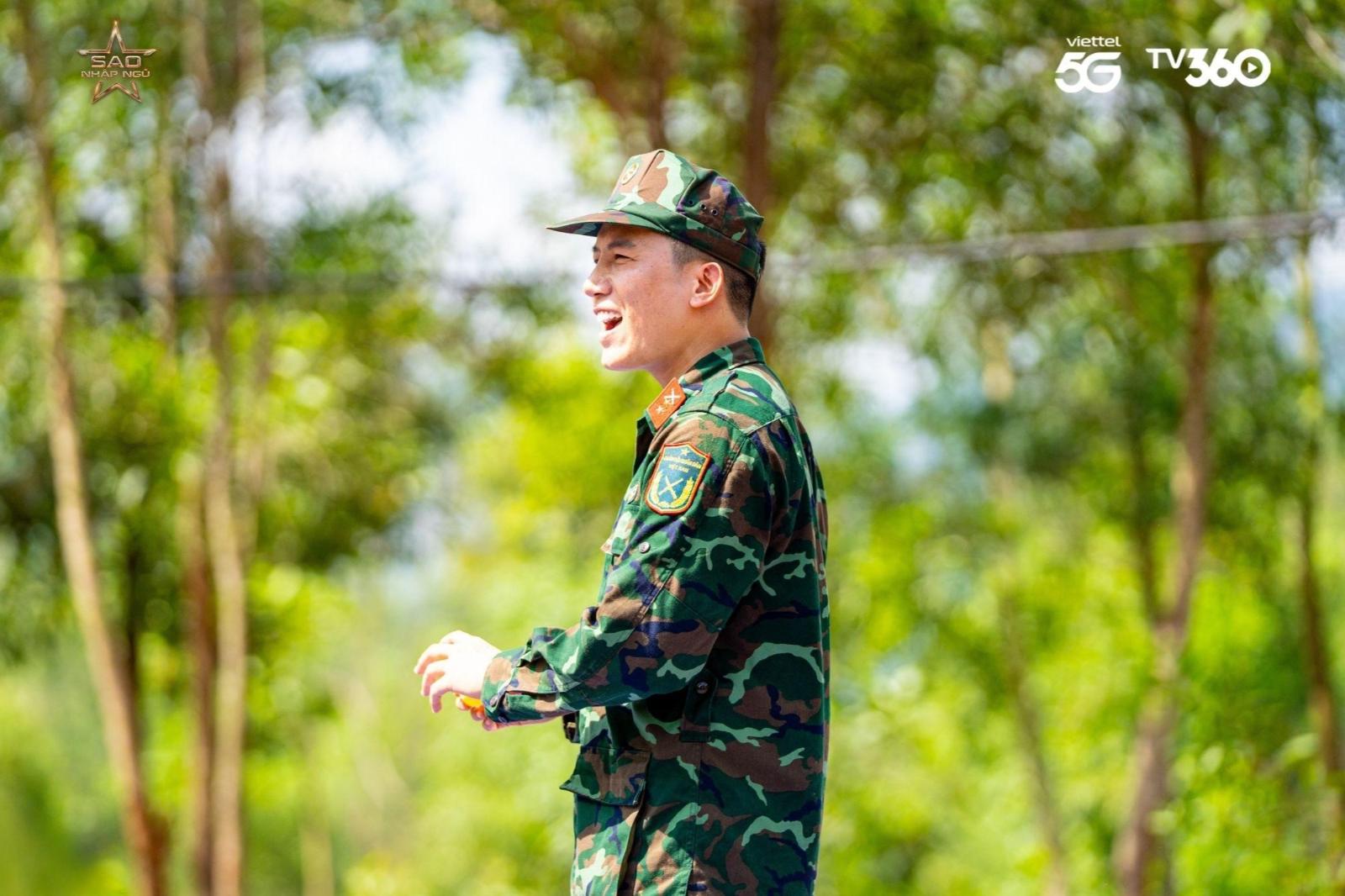 Hai nghệ sĩ xin được ở lại tiếp tục rèn luyện tại Sao Nhập Ngũ 2025 Sao Nhập Ngũ 2025 2 Hai nghệ sĩ xin được ở lại tiếp tục rèn luyện tại Sao Nhập Ngũ 2025