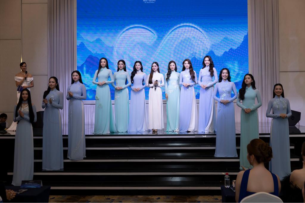 TRÌNH DIỄN ÁO DÀI 4 Dàn người đẹp đình đám tham dự lễ công bố khởi động Miss Cosmo TP. Hồ Chí Minh 2026