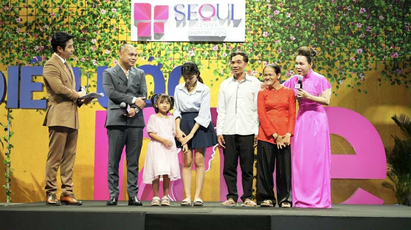 Việt Hương trở lại với show truyền hình thực tế Điều ước của mẹ Việt Hương trở lại với show truyền hình thực tế Điều ước của mẹ