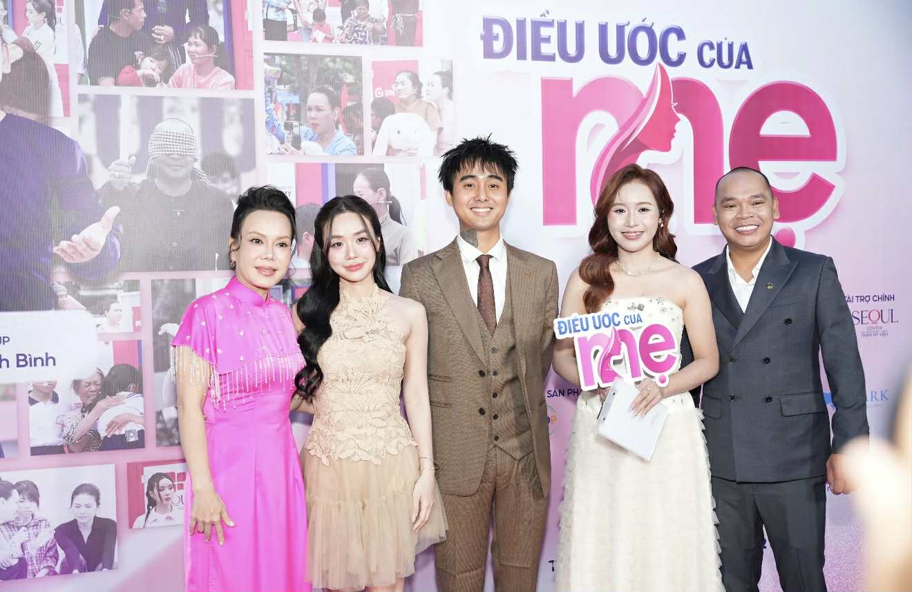 Việt Hương trở lại với show truyền hình thực tế Điều ước của mẹ Việt Hương trở lại với show truyền hình thực tế Điều ước của mẹ