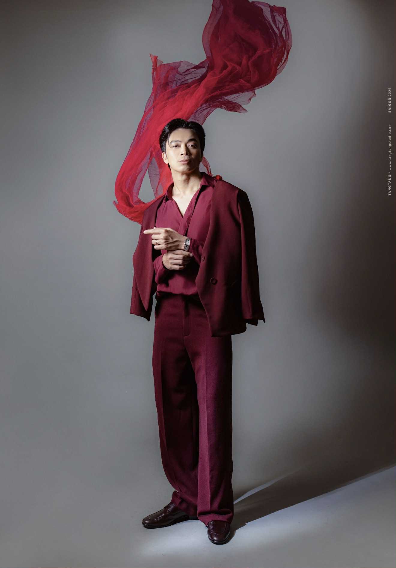 Ca sĩ Lân Nhã lên tiếng trước tranh cãi về giá vé khi so với show của Mỹ Tâm và Hà Anh Tuấn Ca sĩ Lân Nhã lên tiếng trước tranh cãi về giá vé khi so với show của Mỹ Tâm và Hà Anh Tuấn