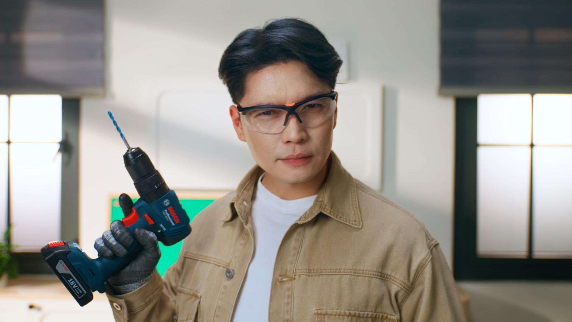 Huy Trần chăm sóc tổ ấm bằng thiết bị thông minh bosh 2 Huy Trần chăm sóc tổ ấm bằng thiết bị thông minh