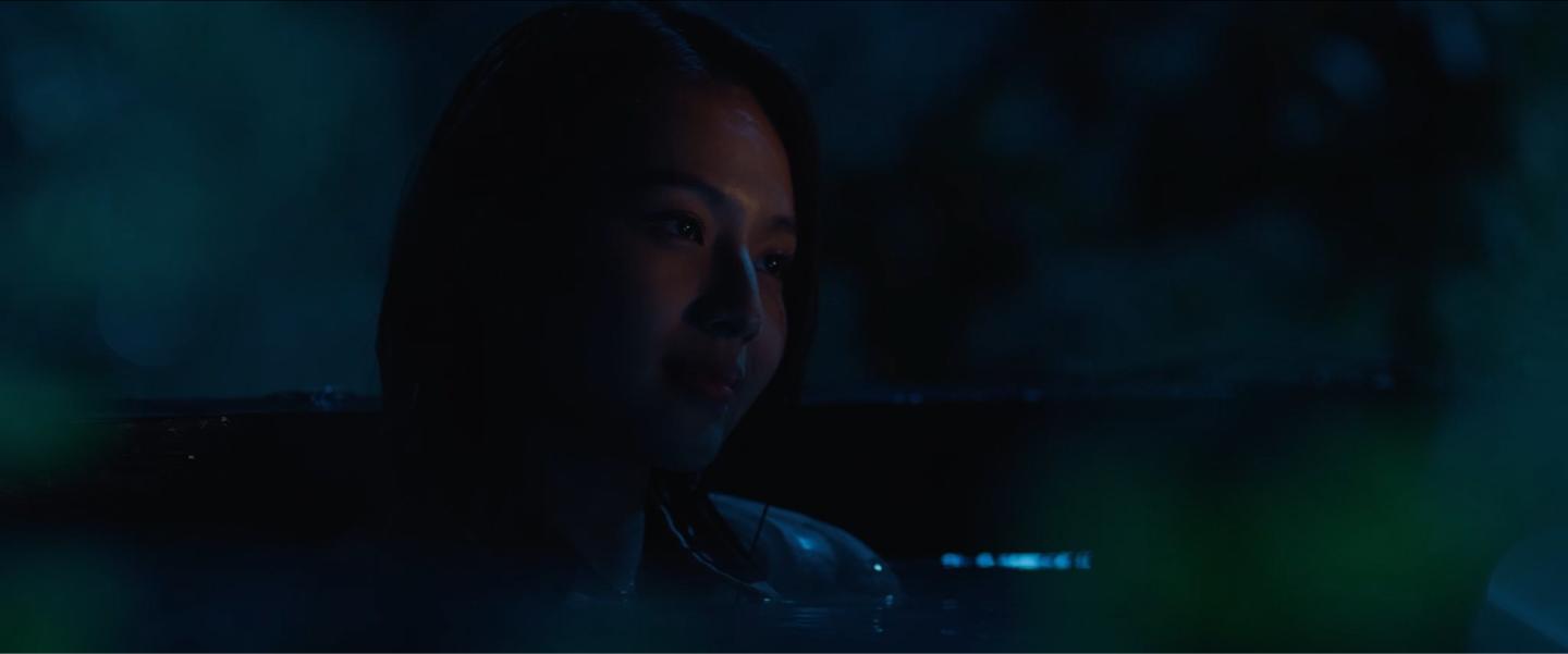 ‘Phản diện cơ bắp’ Lương Gia Huy lộ cảnh nude trong ‘Bịt mắt bắt nai’ image ‘Phản diện cơ bắp’ Lương Gia Huy lộ cảnh nude trong ‘Bịt mắt bắt nai’