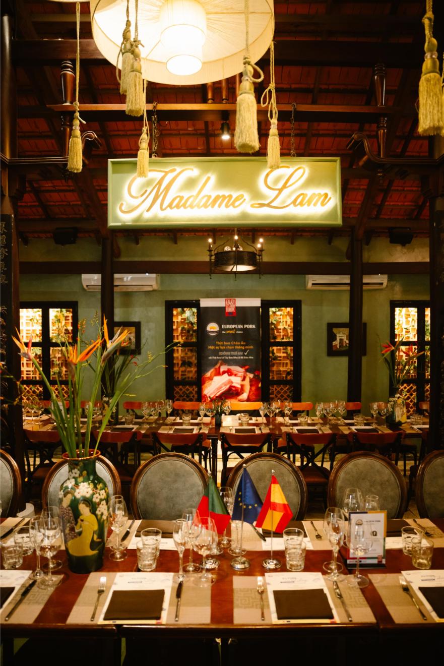 Madame Lam giới thiệu thực đơn đặc biệt từ thịt heo Châu Âu cao cấp sự kiện ra mắt tại Madame Lam 2 1 Madame Lam giới thiệu thực đơn đặc biệt từ thịt heo Châu Âu cao cấp