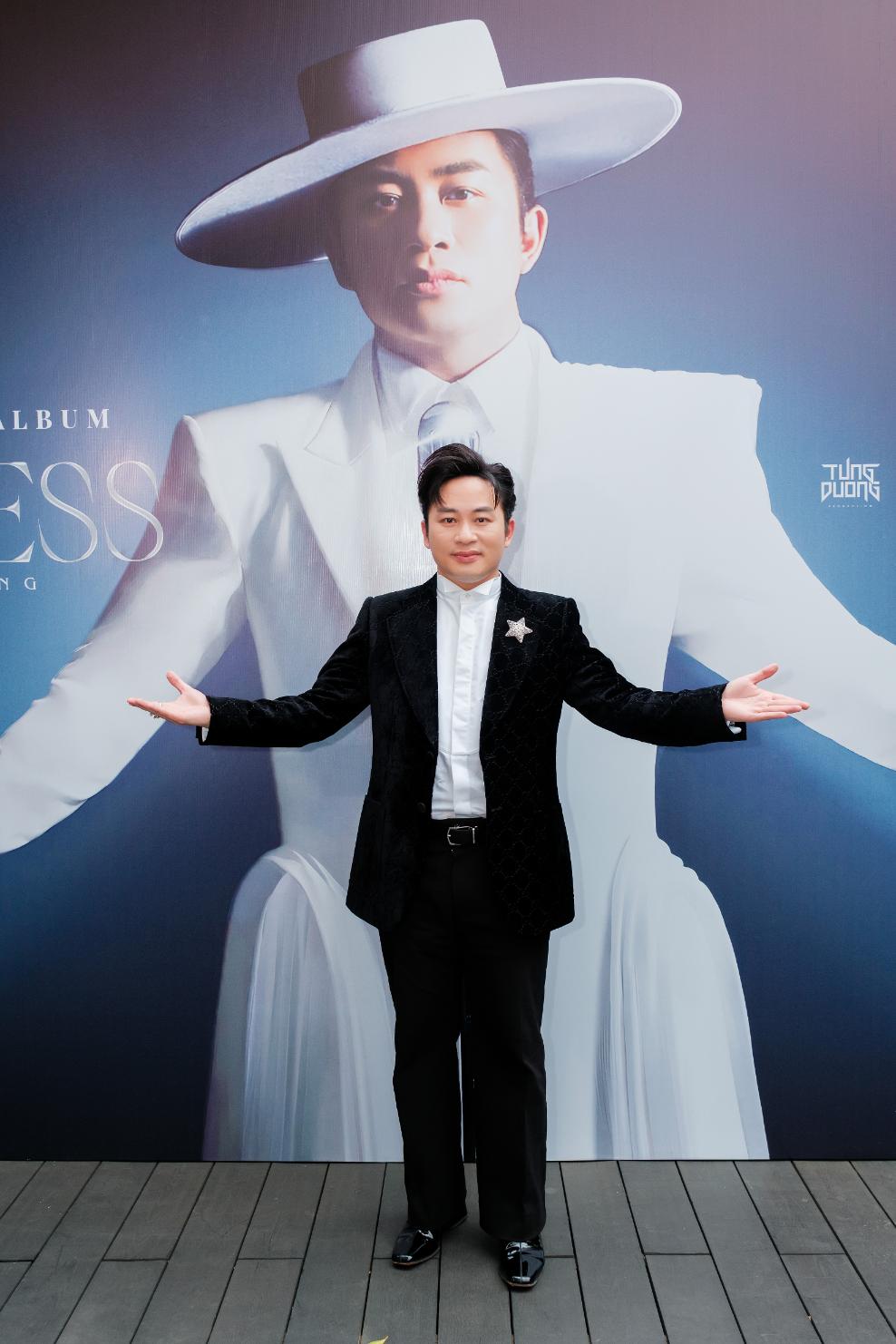 tung duong 1 2 Divo Tùng Dương ra mắt album đĩa than The Voice – Timeless