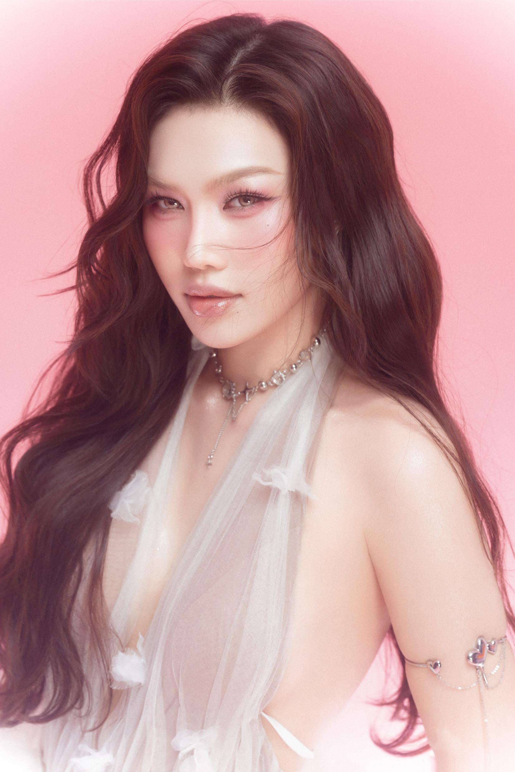 Á hậu Cẩm Ly mừng sinh nhật tuổi 22 với bộ ảnh ngọt ngào Á hậu Cẩm Ly 1 Á hậu Cẩm Ly mừng sinh nhật tuổi 22 với bộ ảnh ngọt ngào