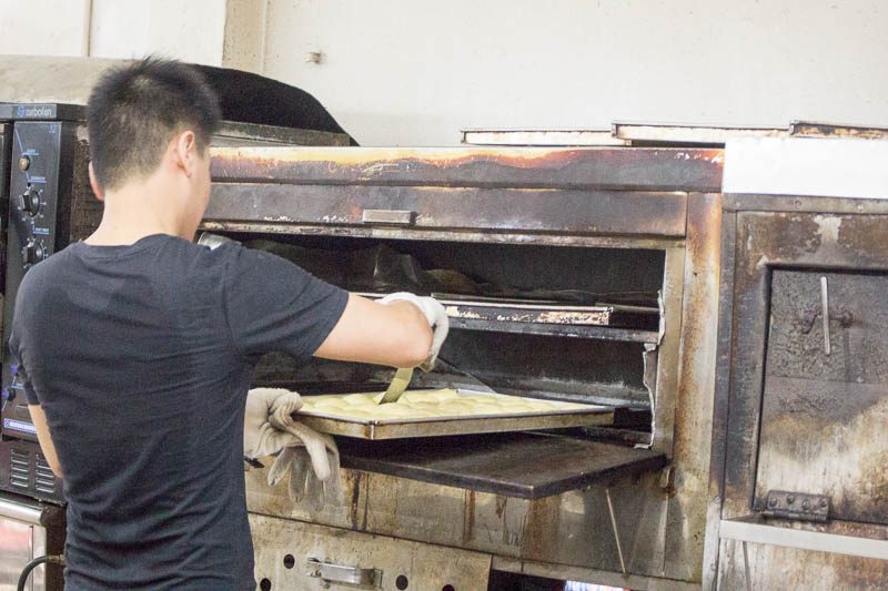 5. Loong Fatt Tau Sar Piah Ẩm thực truyền thống Singapore: Di sản giữa nhịp sống hiện đại