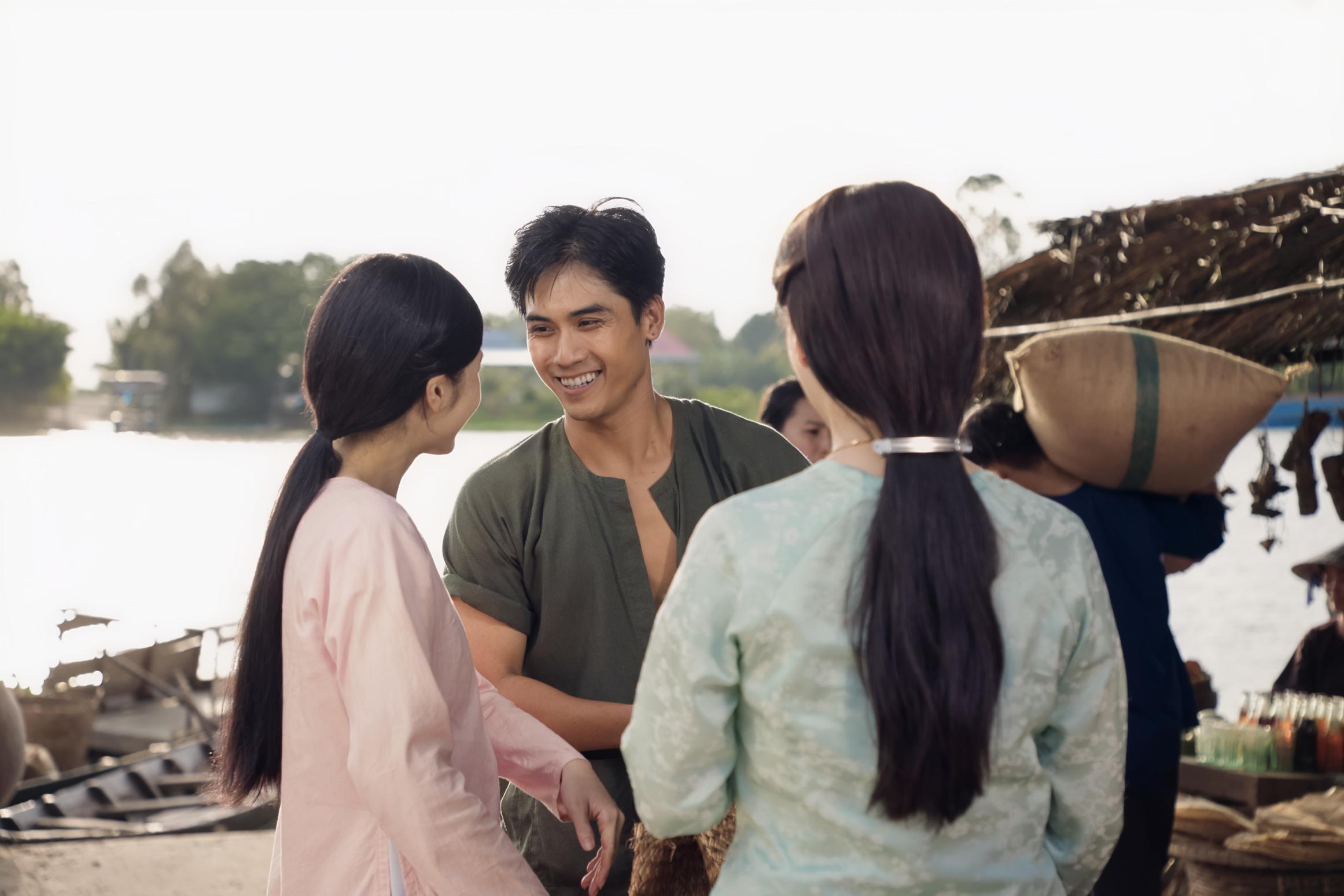 Ai Thương Ai Mến 2 Ai Thương Ai Mến gây sốc với bùng binh tình ái