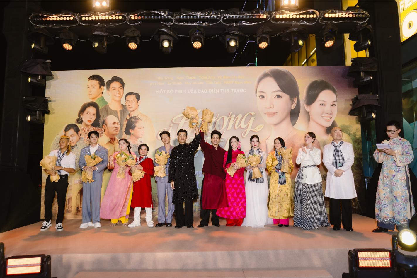 Ai Thương Ai Mến của Thu Trang 2 Trường Giang, Trấn Thành đến ủng hộ Ai Thương Ai Mến của Thu Trang