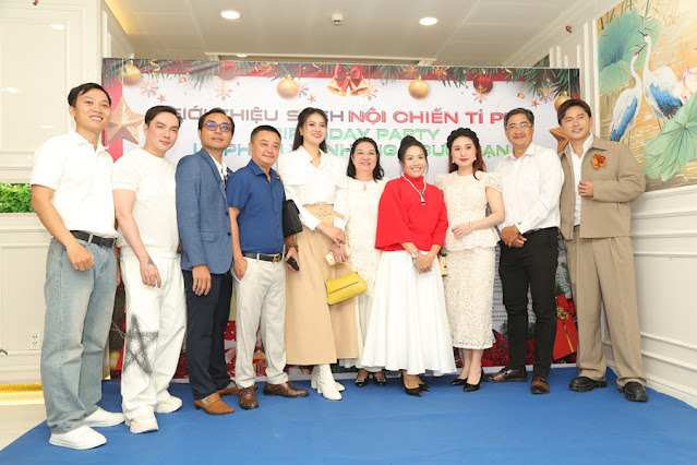 CEO Lê Phạm 3 CEO Lê Phạm ra mắt cuốn sách  Nội chiến Tỉ phú  trong dịp sinh nhật