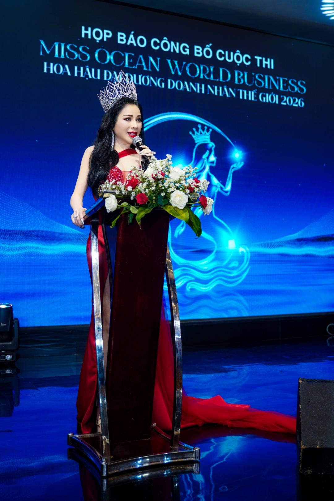 Hoa hậu Lucy Hà “phá bỏ giới hạn tuổi tác” tại Miss Ocean World Business 2026 Miss Ocean World Business 2026 4 Hoa hậu Lucy Hà “phá bỏ giới hạn tuổi tác” tại Miss Ocean World Business 2026