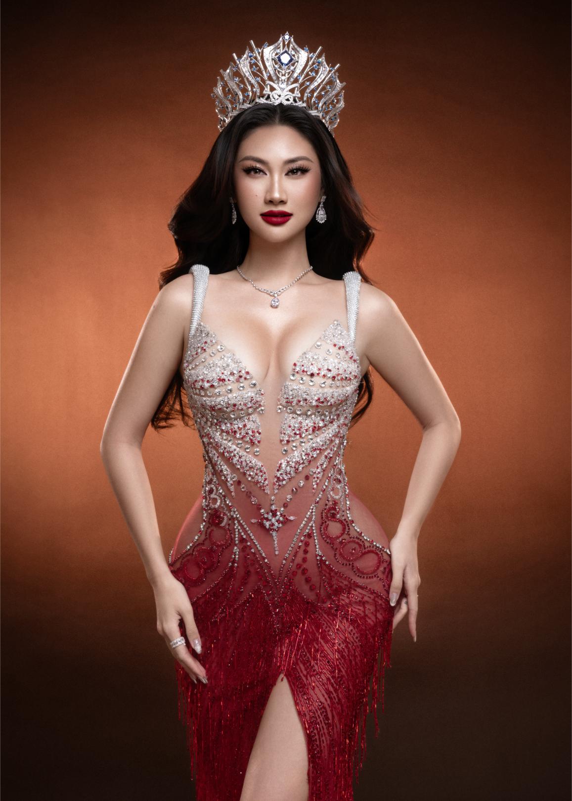 Phương Linh 1 Hoa Hậu Hoàn Vũ Việt Nam 2025 Phương Linh công bố thiết kế dạ hội Eclipse