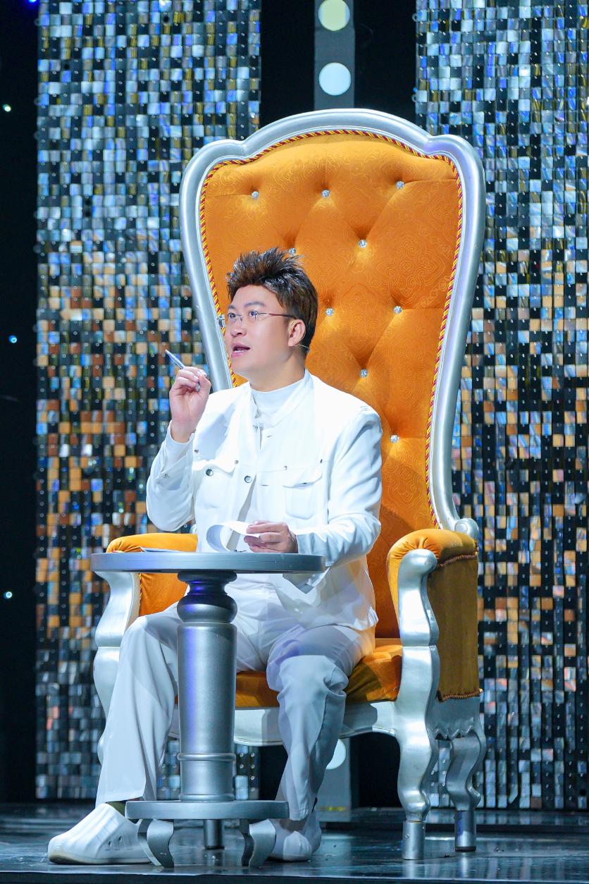 SY LUAN 1 Ca sĩ Sỹ Luân bị khán giả hỏi tiền cát   xê, bày tỏ quan điểm gây chú ý