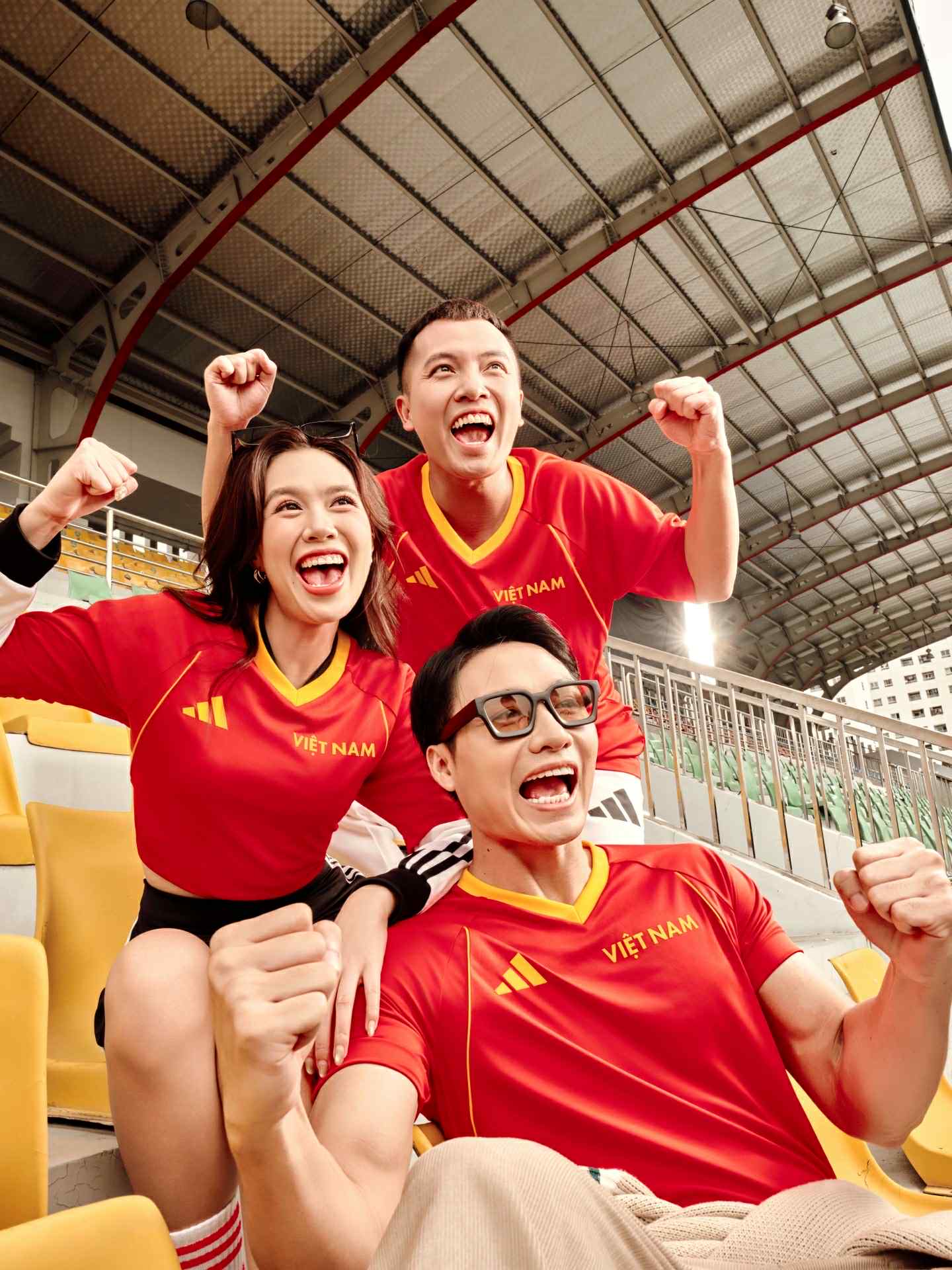 adidas Việt Nam ra mắt áo ‘Việt Nam Đồng Sắc’: Đồng hành người hâm mộ trên mọi hành trình thể thao adidas Việt Nam ra mắt áo ‘Việt Nam Đồng Sắc’: Đồng hành người hâm mộ trên mọi hành trình thể thao