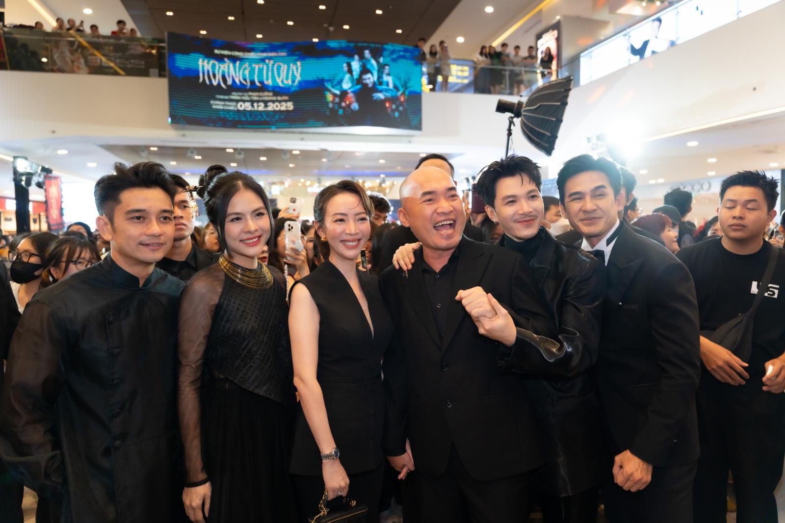 hoang tu quy 3 Dàn sao đình đám đổ bộ thảm đỏ Hoàng Tử Quỷ