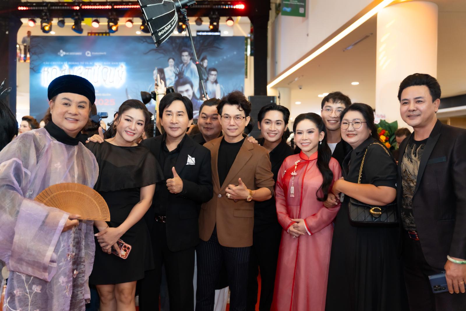 hoang tu quy 4 Dàn sao đình đám đổ bộ thảm đỏ Hoàng Tử Quỷ