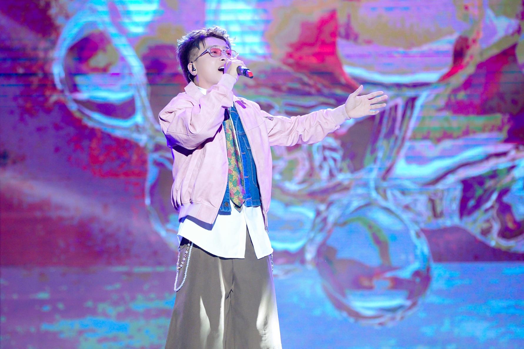 HO KHANH LONG PHEP MAU 21 Mỹ nữ bolero Hiền Anh lột xác quyến rũ, ẵm trọn điểm 10 của Đoan Trang và Thanh Thảo