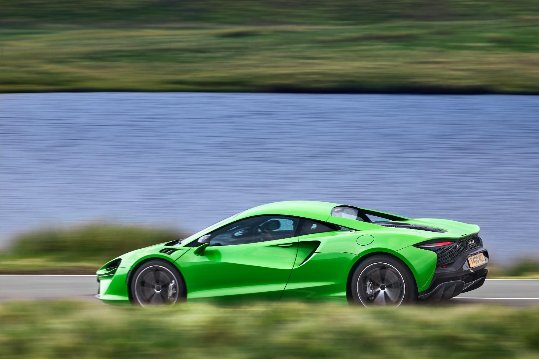 Artura McLaren điều chỉnh giá bán Artura tại Việt Nam sau khi chính sách ưu đãi thuế cho xe hybrid có hiệu lực