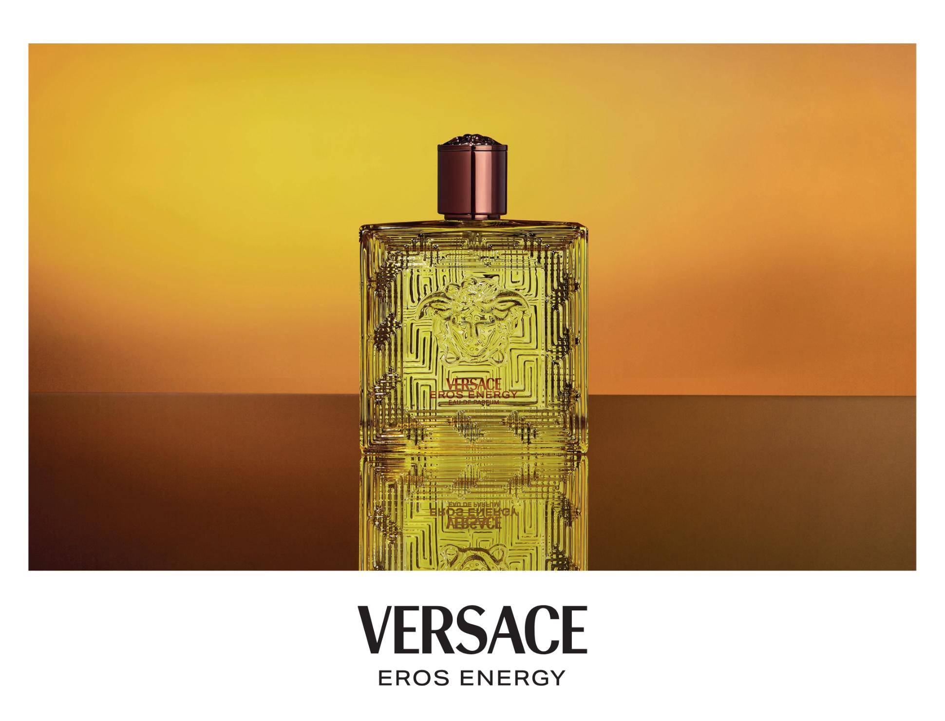 Versace Eros Energy 2 Versace Eros Energy   Năng lượng thức tỉnh cho mùa lễ hội Tết