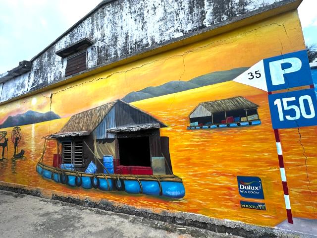 Bảo tồn hệ sinh thái biển tại đặc khu đảo Lý Sơn thông qua sáng kiến Let’s Colour từ AkzoNobel AkzoNobel đã tài trợ gần 10.000 lít sơn từ thương hiệu Dulux sử dụng các gam màu tươi sáng hài hòa với cảnh quan thiên nhiên hoang sơ của đảo Bảo tồn hệ sinh thái biển tại đặc khu đảo Lý Sơn thông qua sáng kiến Let’s Colour từ AkzoNobel