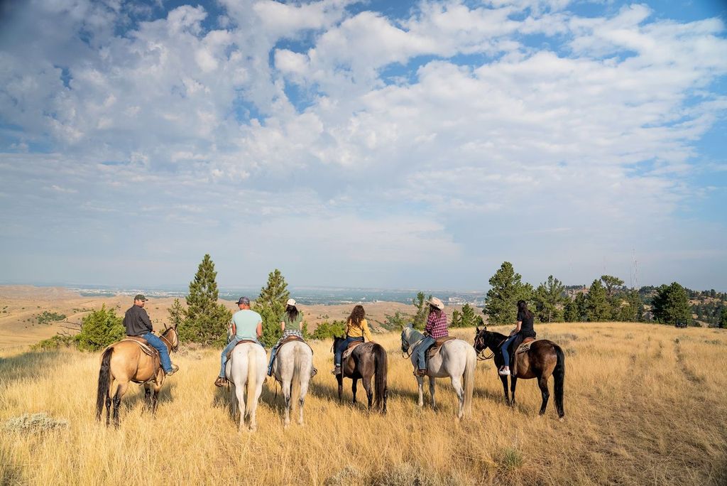  Trải nghiệm trang trại trên khắp nước Mỹ: Nơi văn hóa cao bồi hòa quyện cùng kỳ nghỉ gia đình