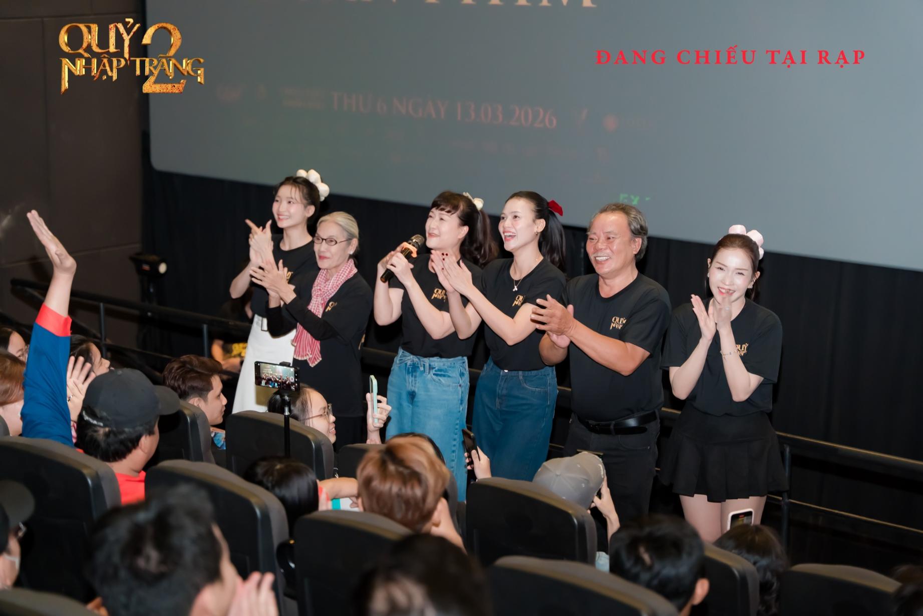 Dàn cast Nam Bắc hội tụ, Quỷ Nhập Tràng 2 giữ top 1 phòng vé QUỶ NHẬP TRÀNG 2 2 Dàn cast Nam Bắc hội tụ, Quỷ Nhập Tràng 2 giữ top 1 phòng vé