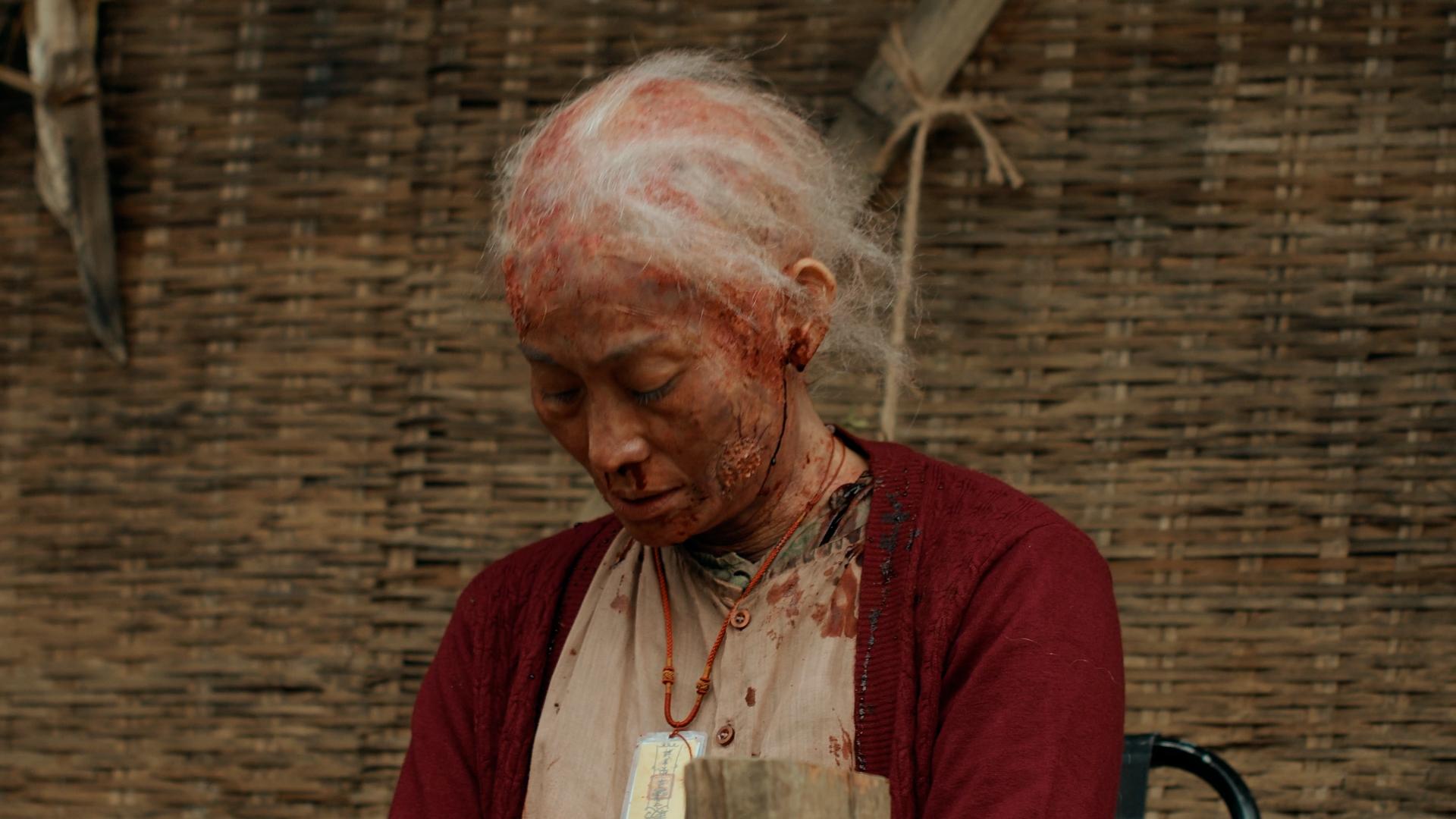 phi phong 1.1 Phí Phông: Quỷ Máu Rừng Thiêng hé lộ bối cảnh núi rừng Tây Bắc choáng ngợp