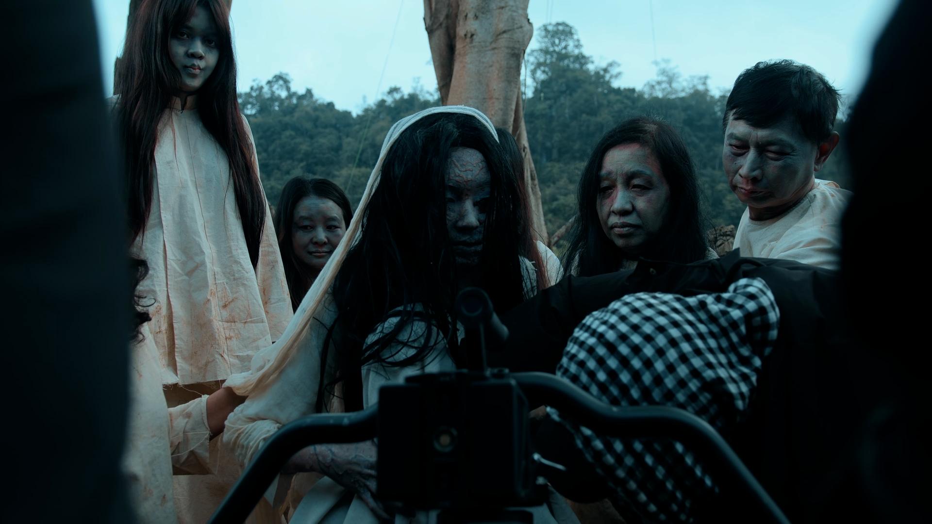 phi phong 2 Phí Phông: Quỷ Máu Rừng Thiêng hé lộ bối cảnh núi rừng Tây Bắc choáng ngợp