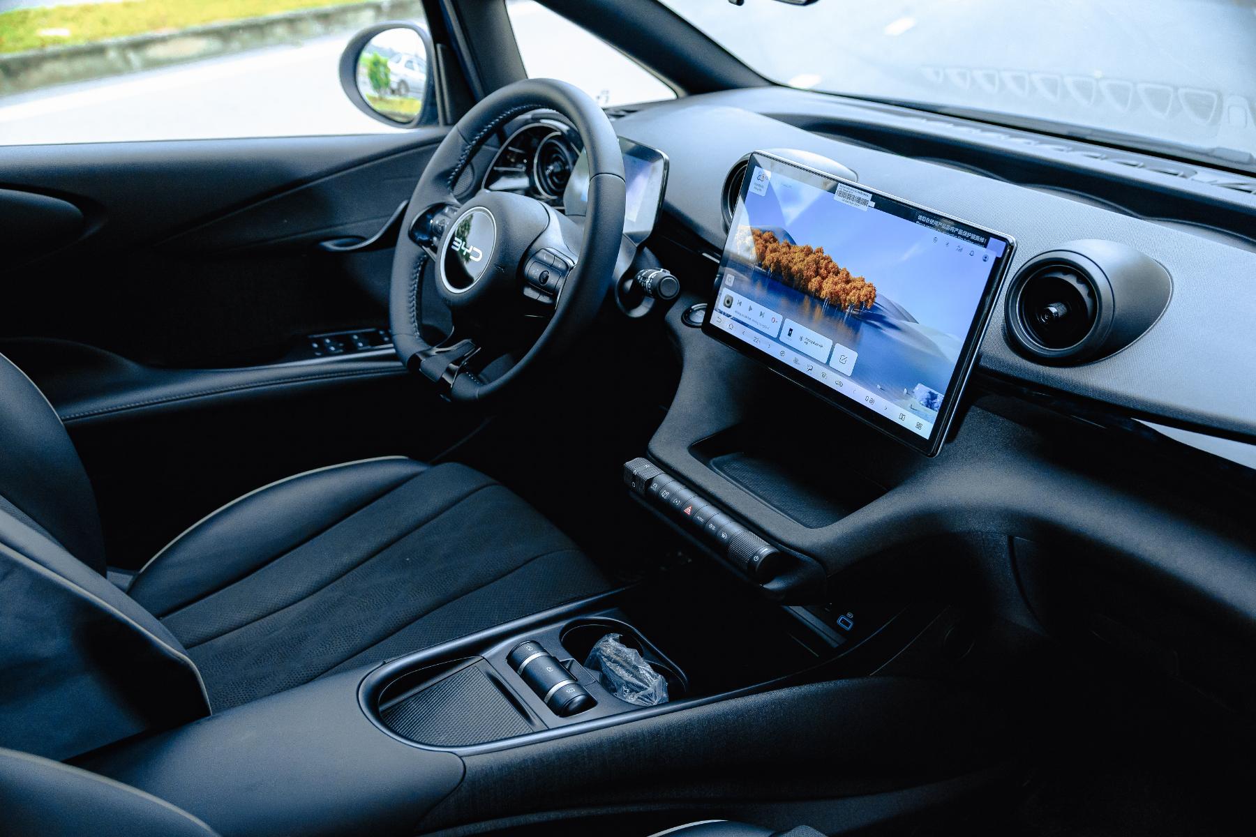 BYD DOLPHIN 2026 1 BYD DOLPHIN 2026 mới: Mẫu xe hatchback cỡ B thuần điện nhập Thái, giá từ 499 triệu đồng