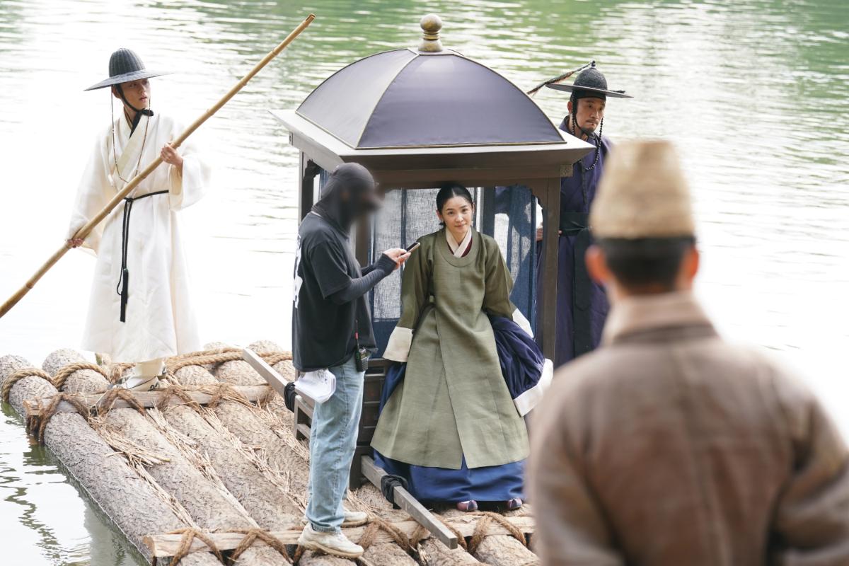 Dưới Bóng Điện Hạ 1 Dưới Bóng Điện Hạ: Dàn diễn viên đình đám lấy nước mắt khán giả bằng thực lực