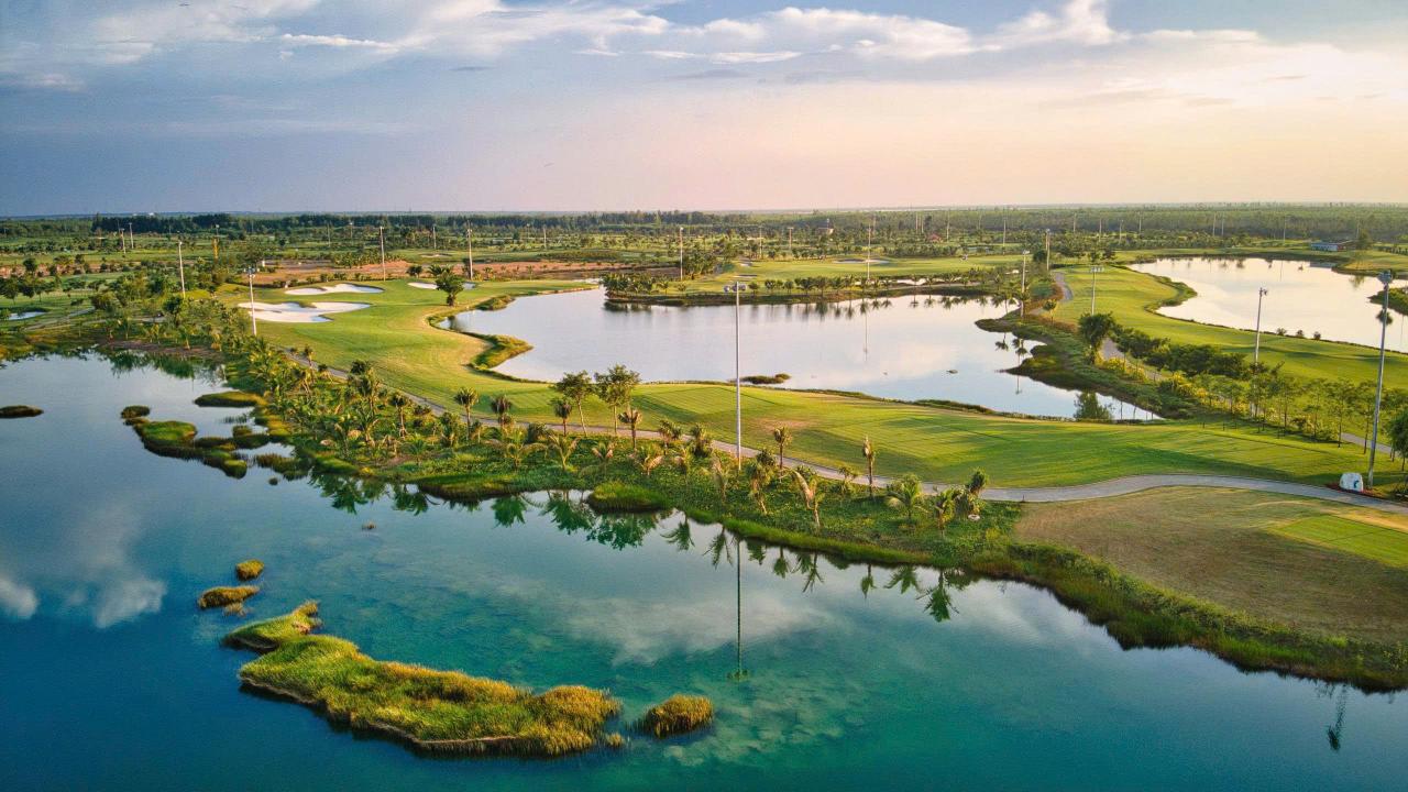 Royal Long An Golf Country Club 1 ROYAL CUP SERIES 2026 khởi động, định hình chuẩn mực giải đấu golf chuyên nghiệp