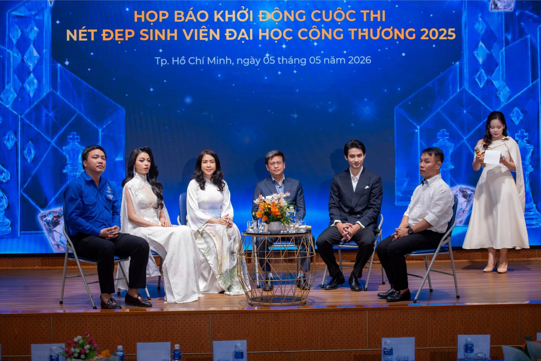 2 Toàn cảnh các đại biểu trả lời câu hỏi của báo chí Ảnh  Michael Neo Khởi động cuộc thi Nét đẹp sinh viên Đại học Công Thương 2025